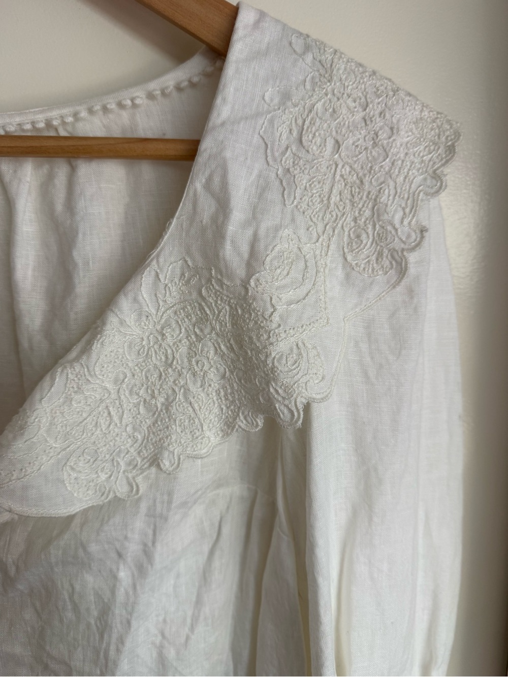 Anthropologie Cream Ruffle Tie-Front Blouse 100% Linen - XS - Picture 6 of 11